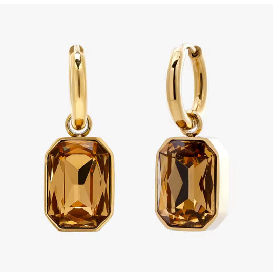 Laila Hoops- Champagne