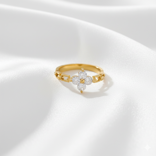 Clover Ring