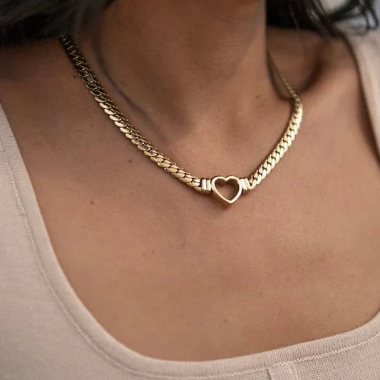 Heart choker necklace